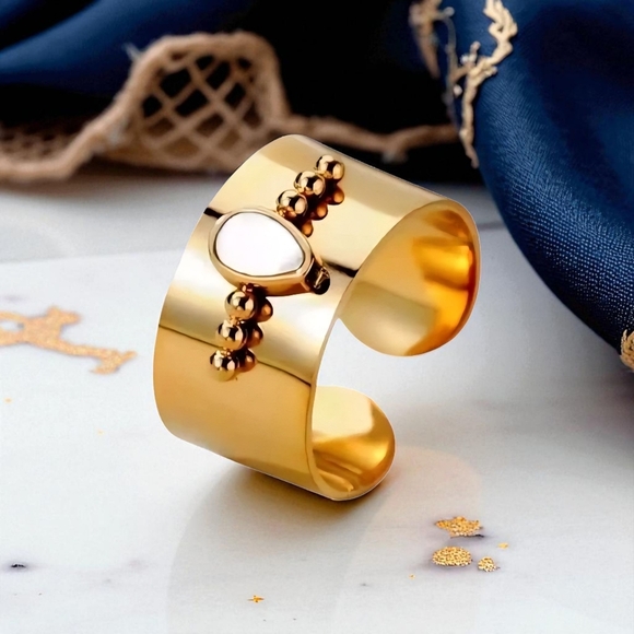 🆕️18K Gold Plated Stainless Steel Adjustable Ring w/ Natural Shell Inlay ✨️ 🌿 - Picture 1 of 16